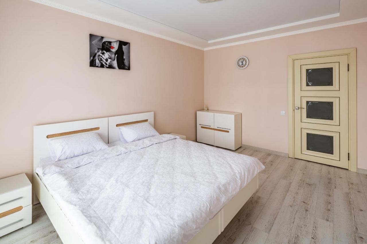 Lux Avalon * Lwów