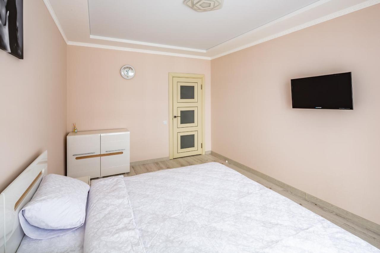 Lux Avalon Apartament Lwów